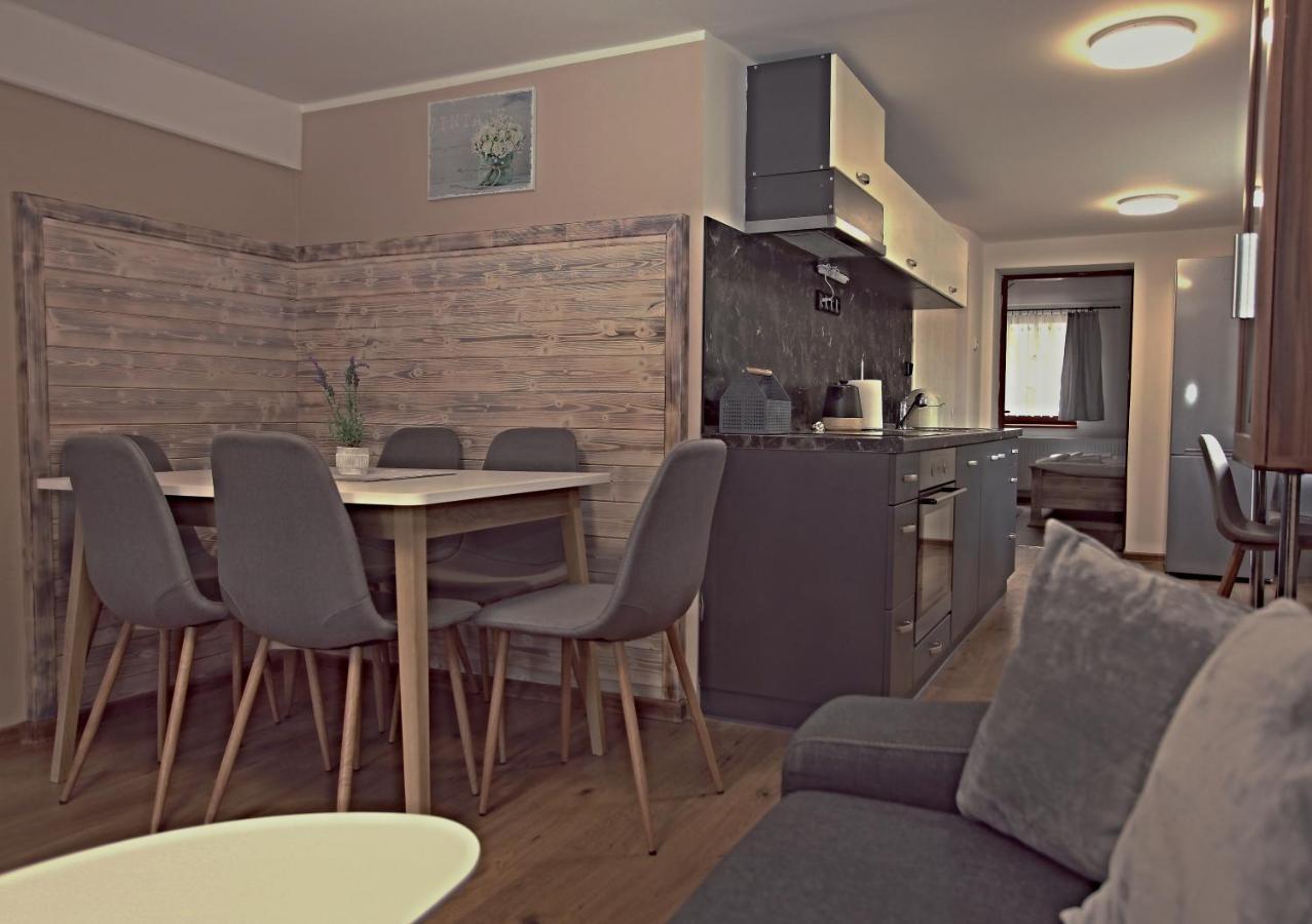 Ubytování pod Rozhlednou Velké Karlovice Esterno foto